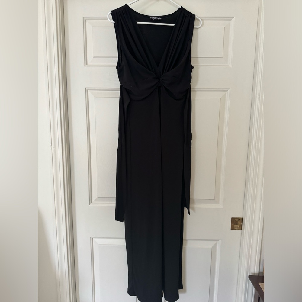 Paper doll long black dress size Large ties